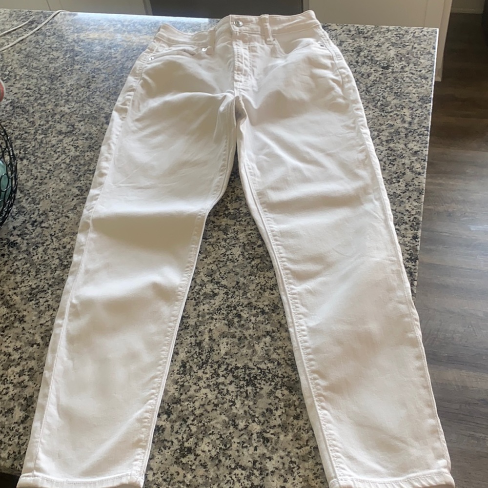 American Eagle white jeans